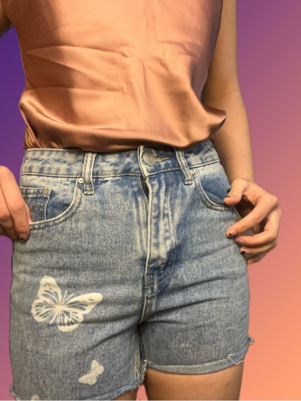 Urban Planet Butterfly Embroidered Mom Shorts – Size 01 Light Wash Denim